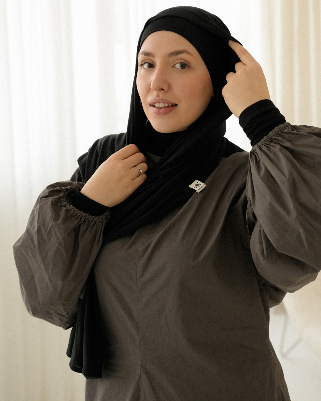 Premium jersey hijab "Mariposa" made of silk and organic cotton (Black)