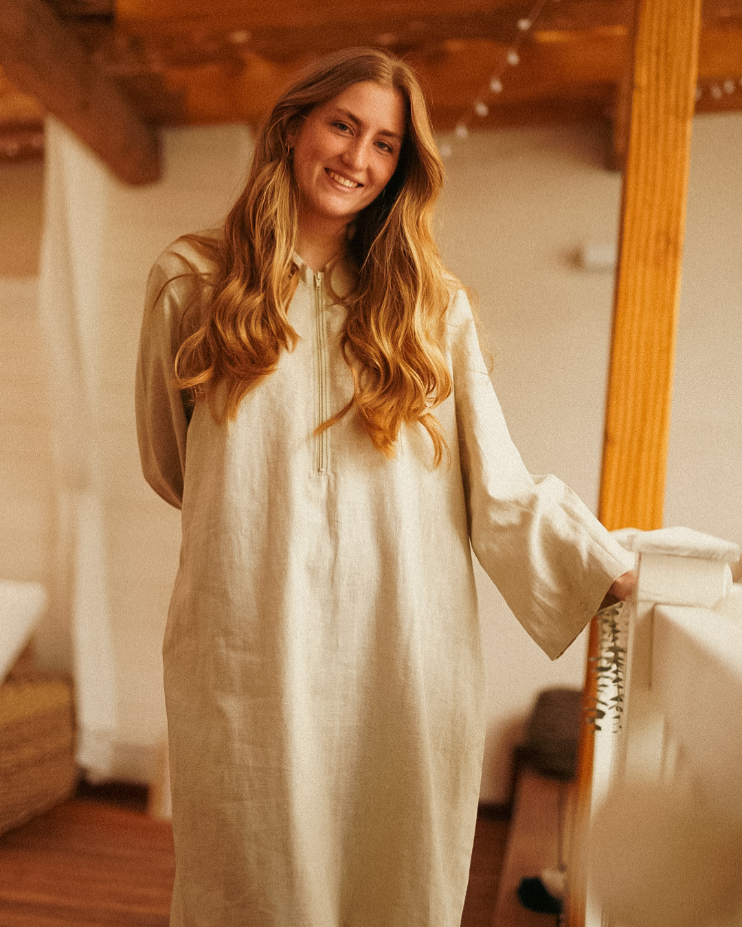 Linen abaya "Alma" with cotton - natural