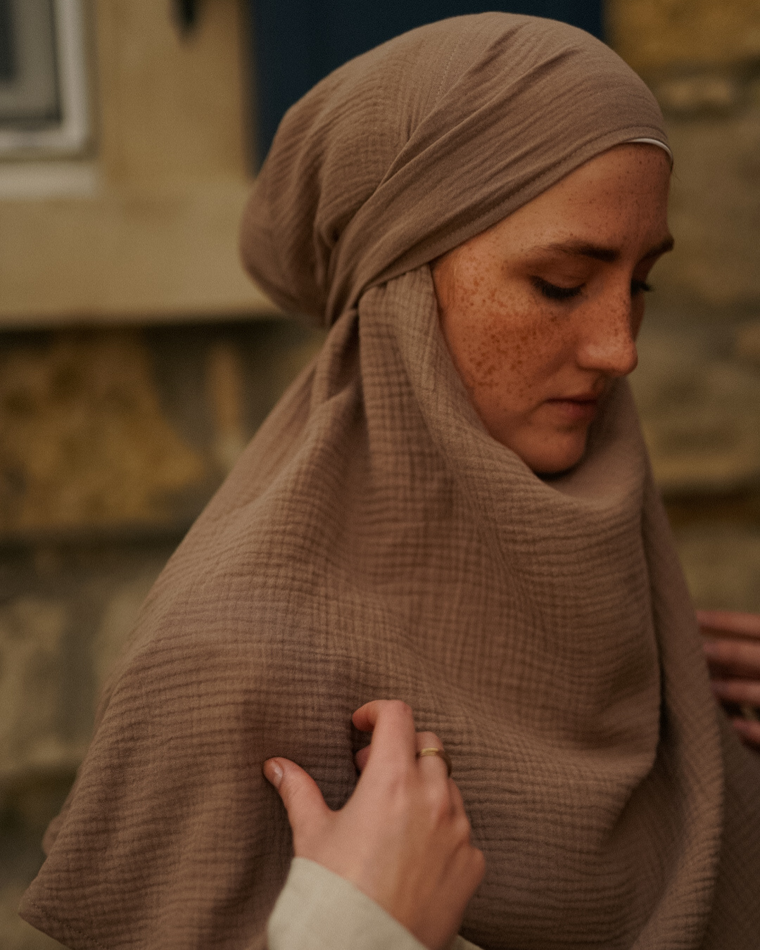 Muslin Khimar made from organic cotton Taupe