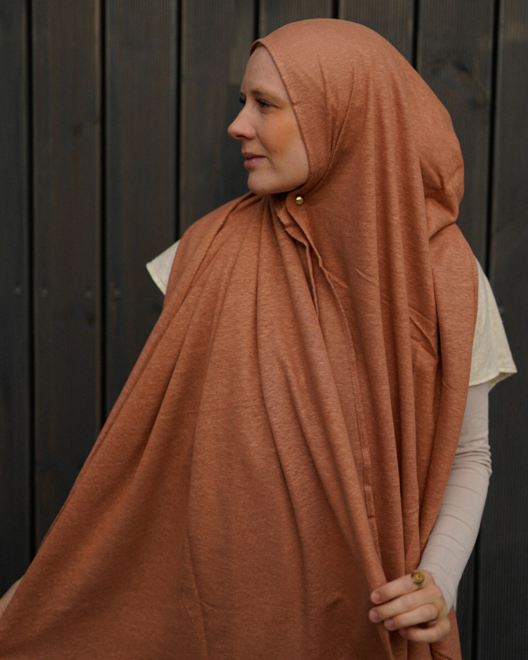 Jersey Hijab "Leena" - 100% Linen - Lava Mocha
