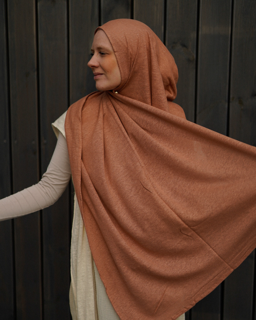 Jersey Hijab "Leena" - 100% Linen - Lava Mocha