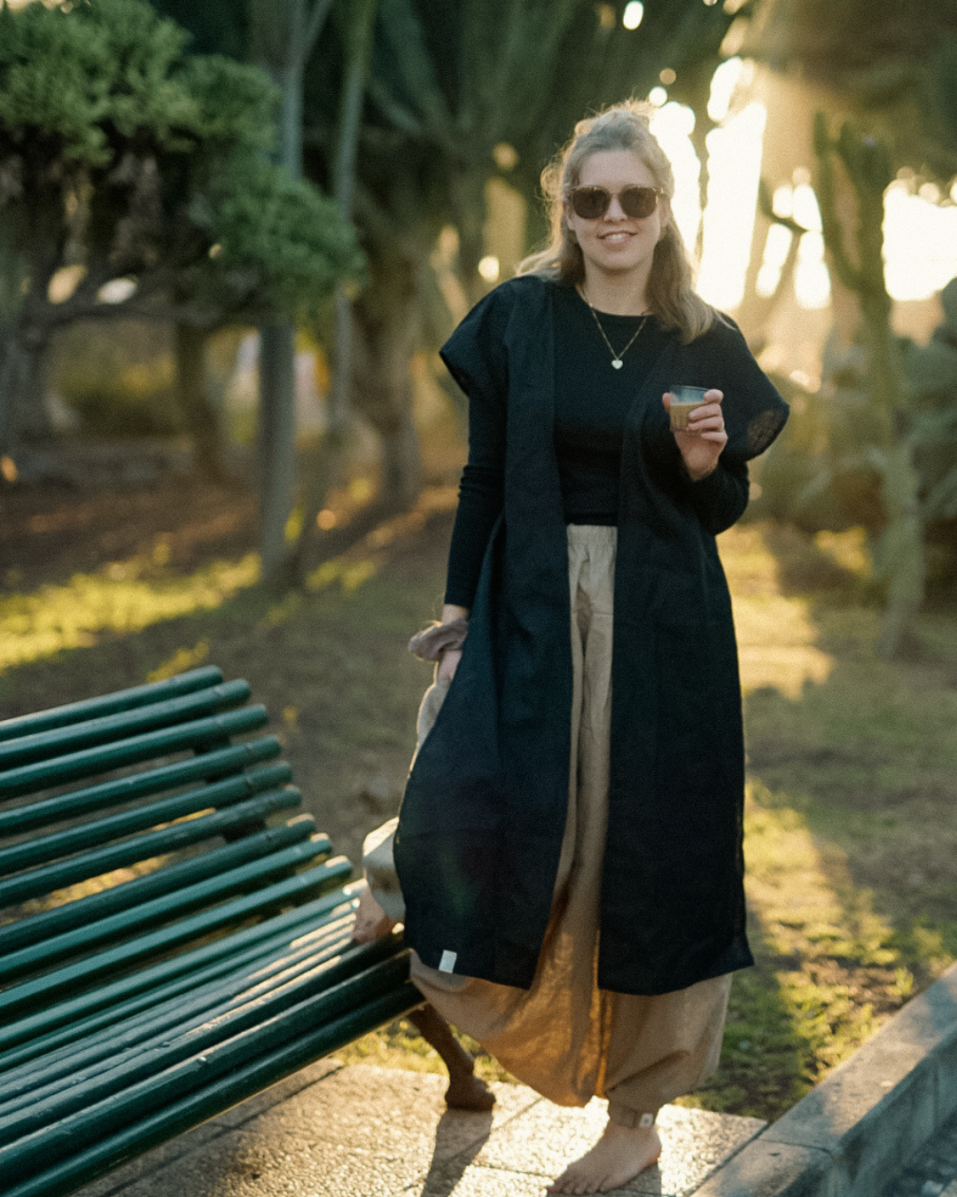 Linen & cotton slip-on vest "Numa" (Volcanic Sand)