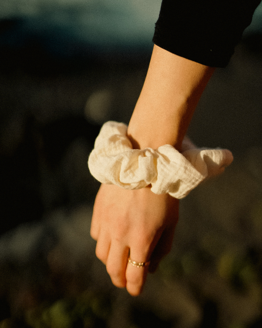 Nature Scrunchie (Muslin Beige)