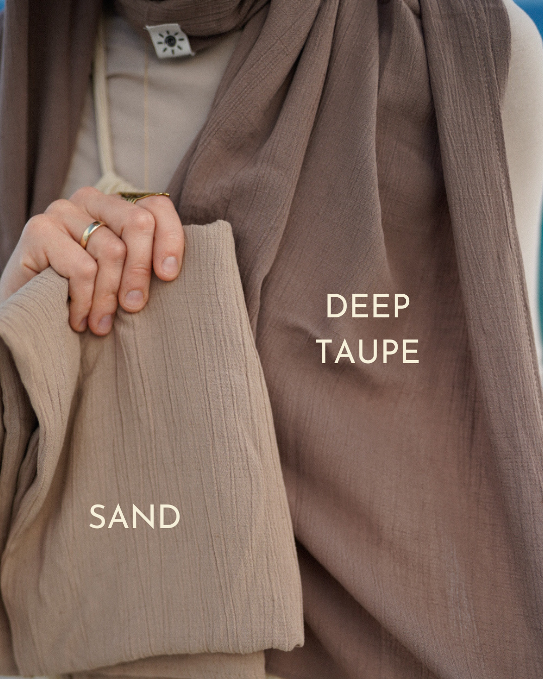 Crinkle chiffon hijab "Sandy" made of viscose and linen (Deep Taupe)