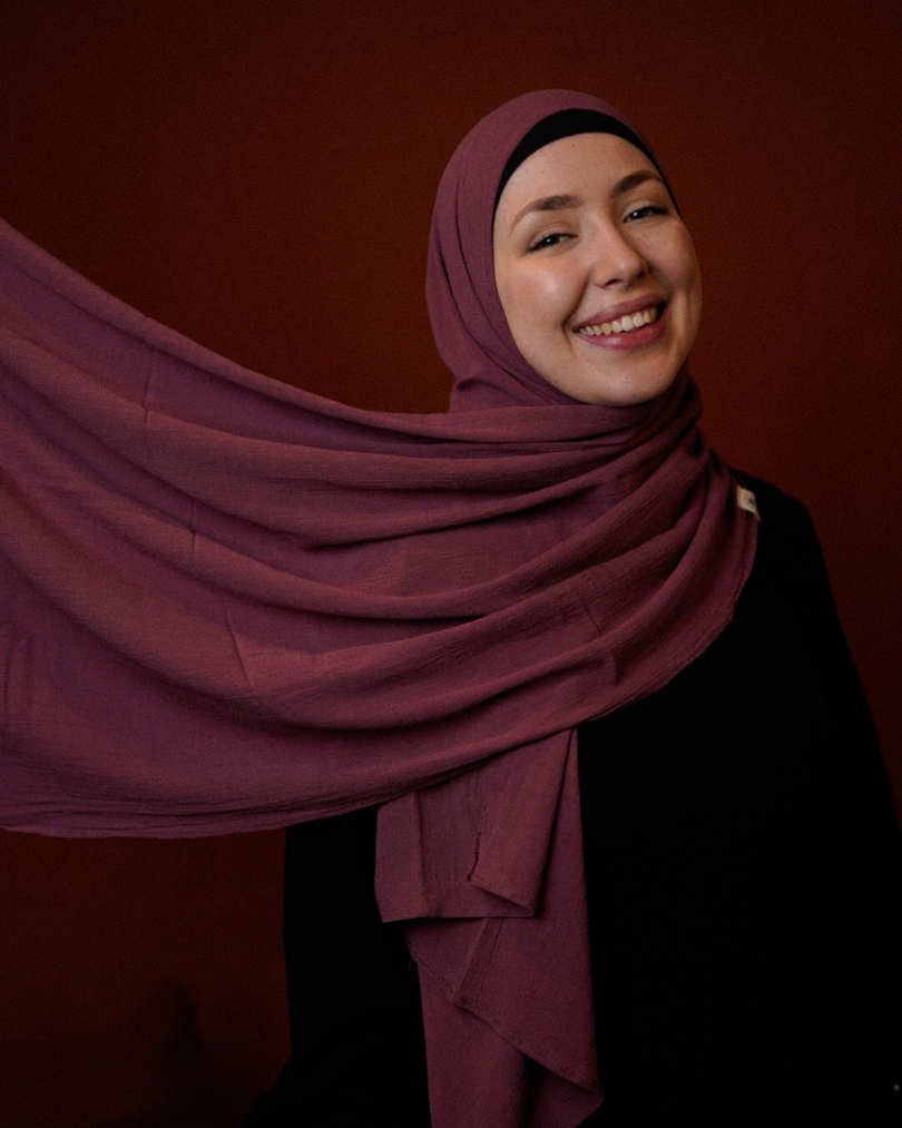 Crinkle chiffon hijab "Sandy" made of viscose and linen (Wildberry)