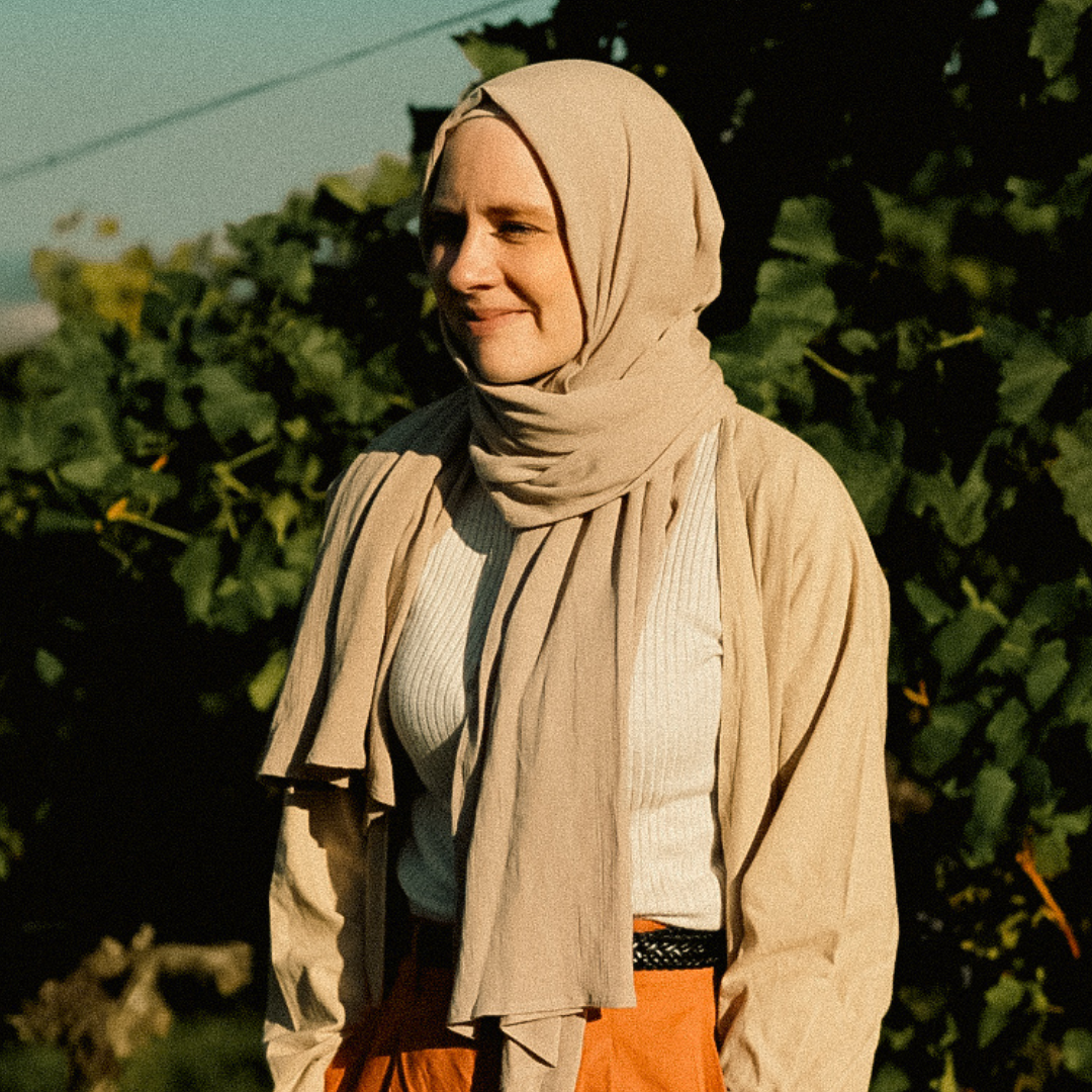 Crinkle chiffon hijab "Sandy" made of viscose and linen (sand)