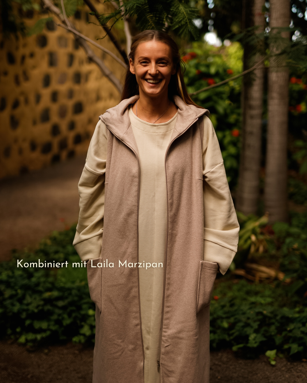 "Coseline" long fleece vest made from organic cotton