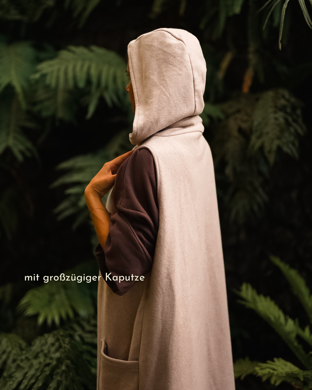 "Coseline" long fleece vest made from organic cotton