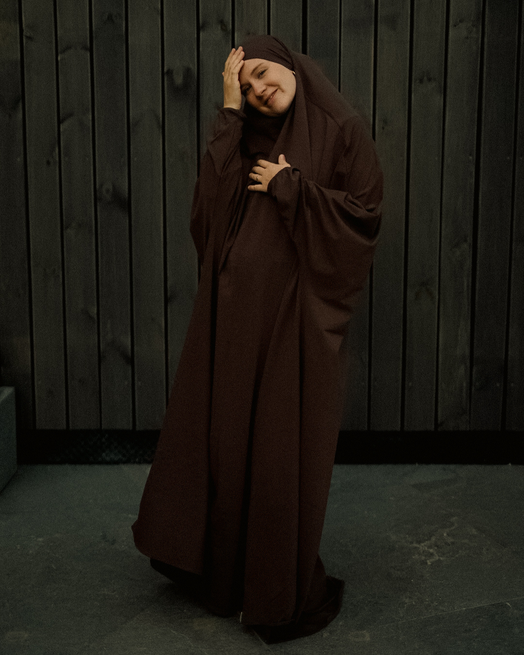 Prayer dress / Jilbab made from organic cotton (Chocolate)