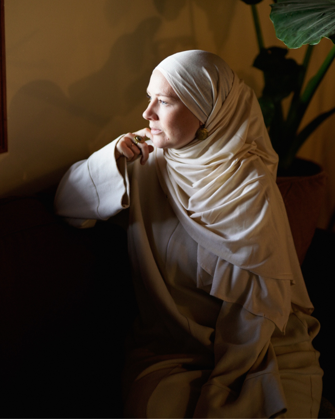 Lightweight jersey hijab "Hava" made from 100% organic cotton (marzipan)