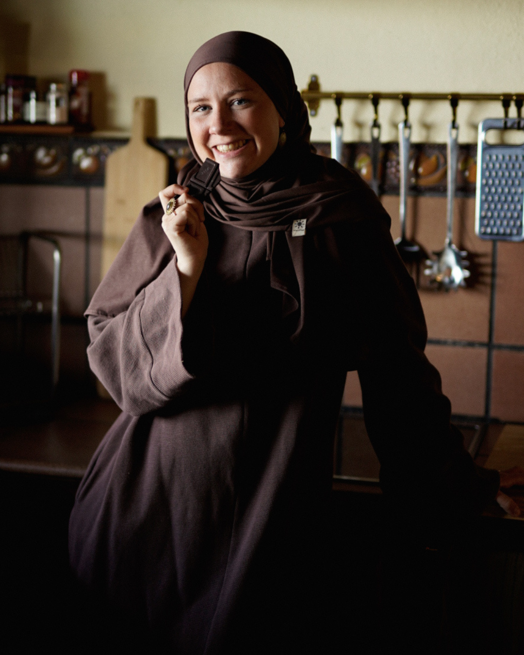 Lightweight jersey hijab "Hava" made from 100% organic cotton (Mousse au Chocolat)