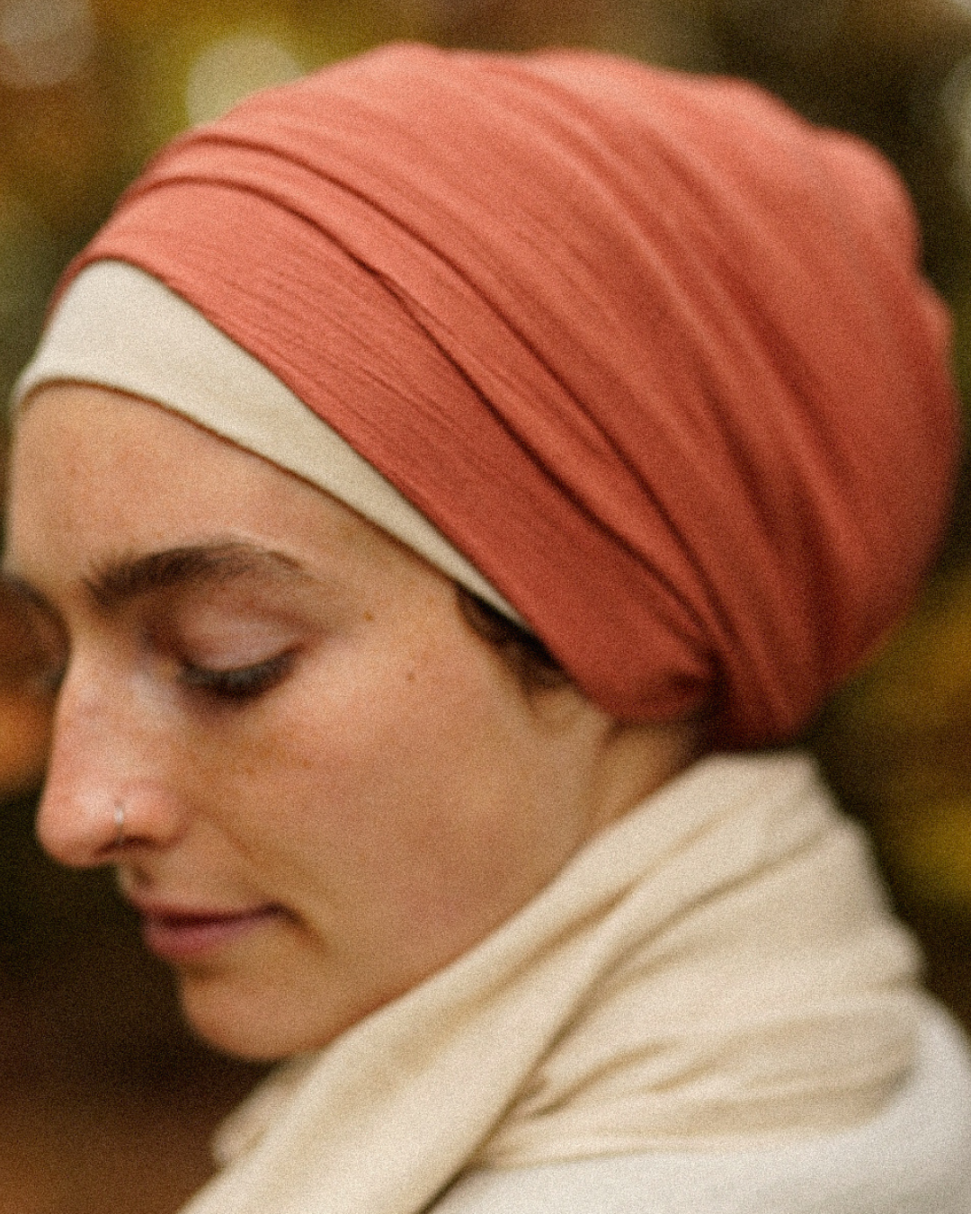 Crinkle chiffon hijab "Sandy" made of viscose and linen (Fox Red)