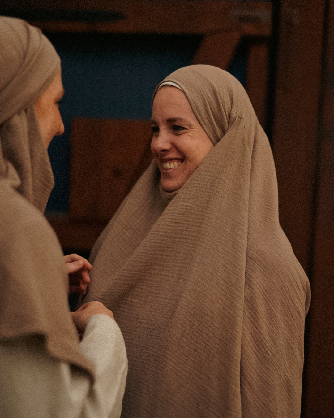 Muslin Khimar made from organic cotton Taupe