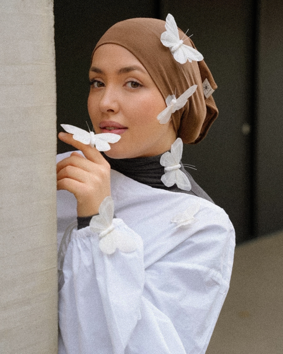 Tubular bonnet made of silk and organic cotton "Mariposa" (Chestnut)