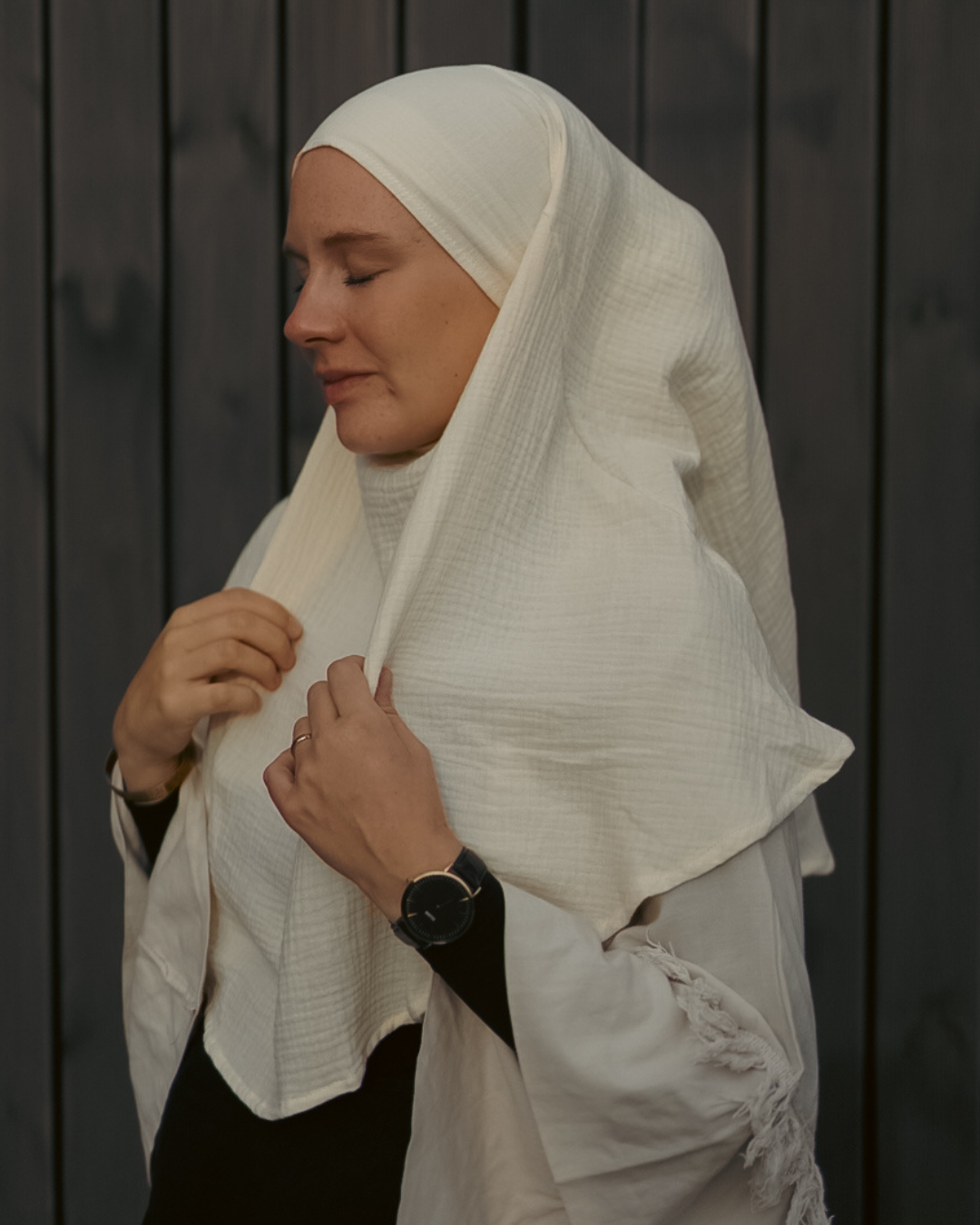 Mini Muslin Khimar (Beige)