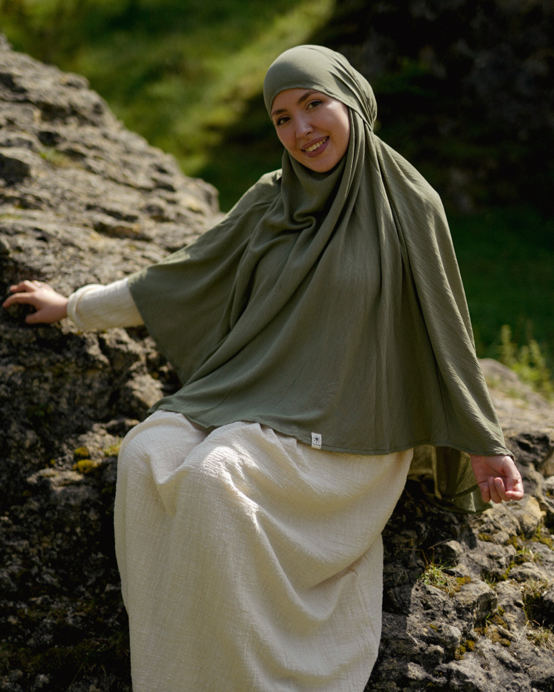 Khimar Sandy in viscose and linen (Forest Green)