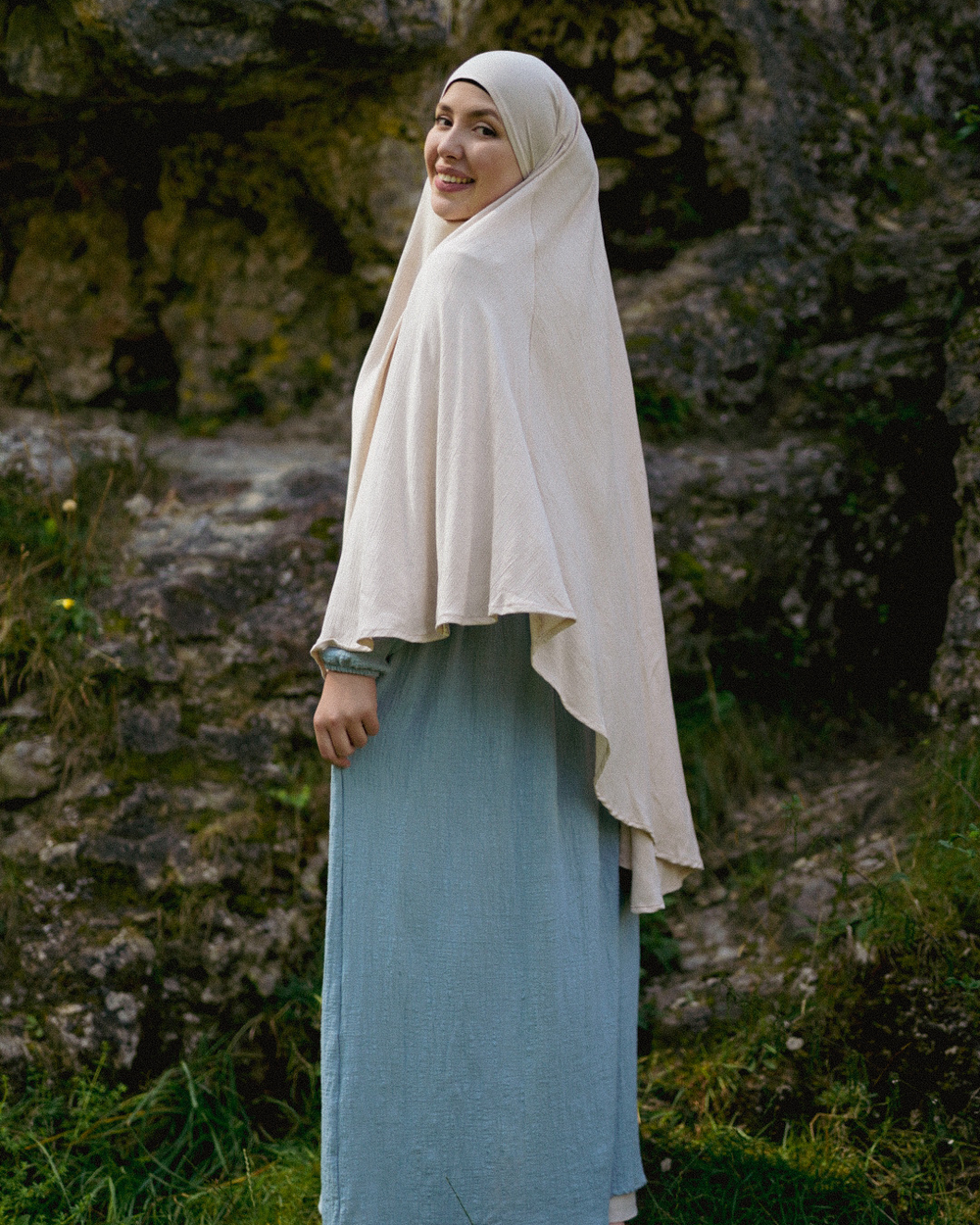 Sandy Crinkle Khimar in viscose and linen (Linen Beige)