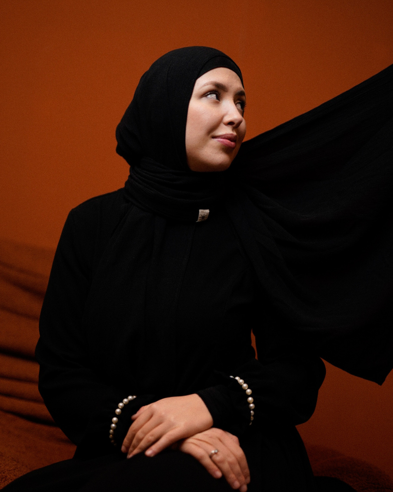 Crinkle chiffon hijab "Sandy" made of viscose and linen (Black)