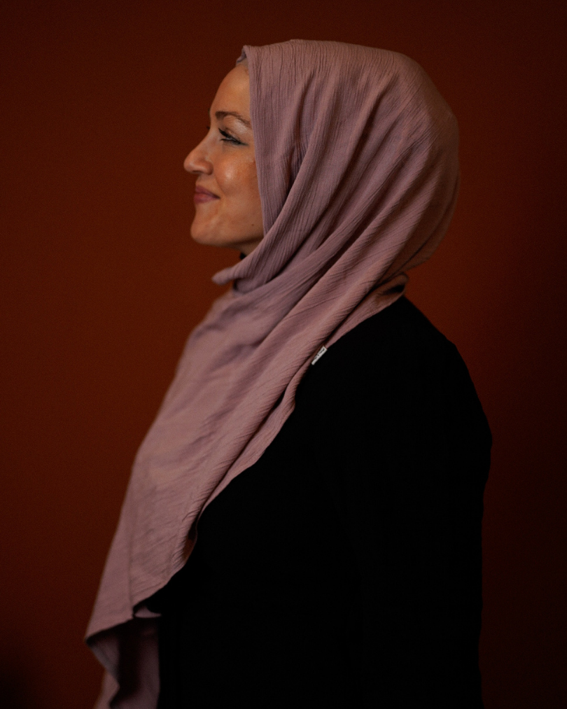 Crinkle chiffon hijab "Sandy" made of viscose and linen (Lilac)