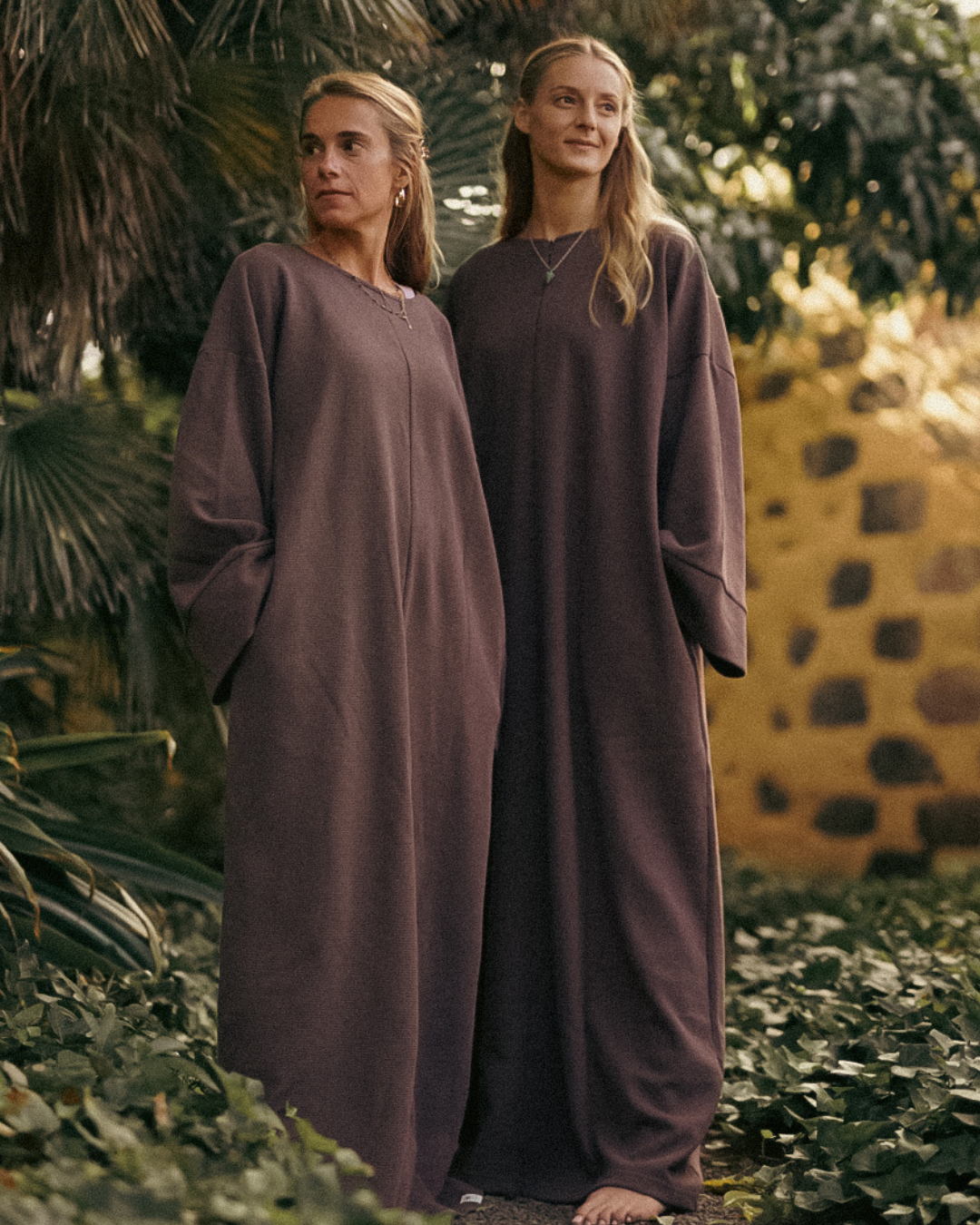 Warm "Laila" abaya made from organic cotton (Mousse au Chocolat)