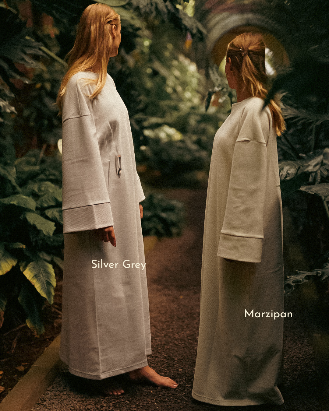 Warm "Laila" abaya made from organic cotton (Cloud Dancer)