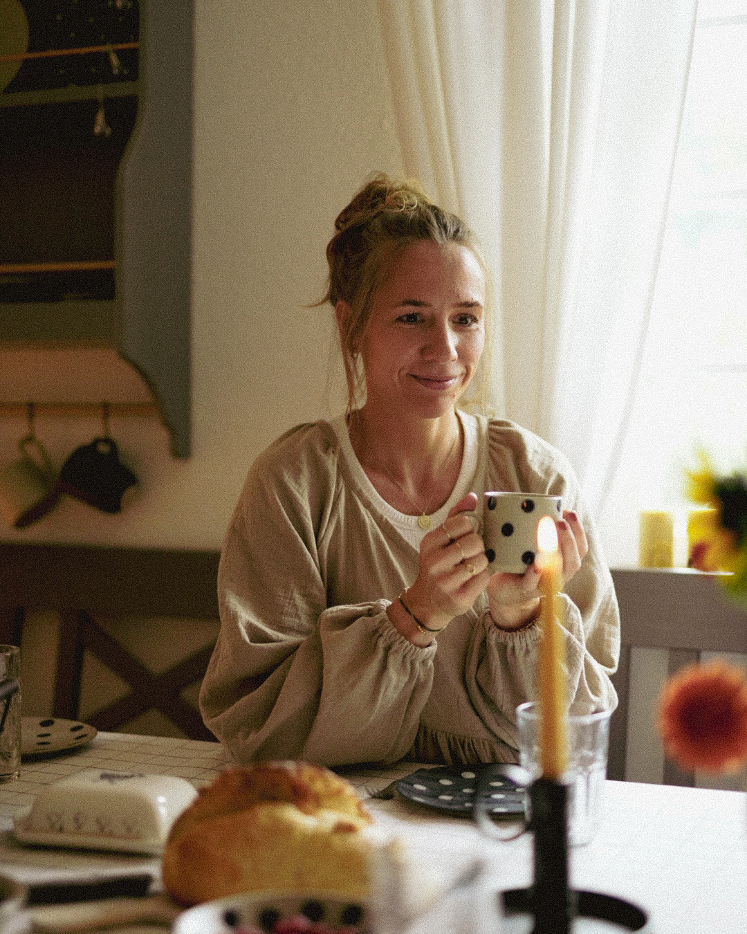 Breastfeeding-friendly wrap abaya "Lunaria" made from organic cotton (Vintage Taupe)